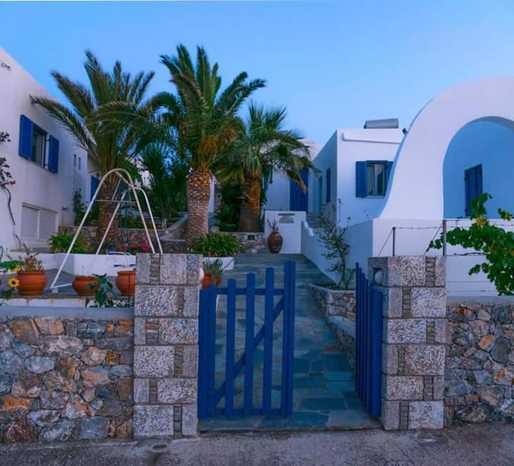 Anna'S Place Rooms Irakleia  Bagian luar foto