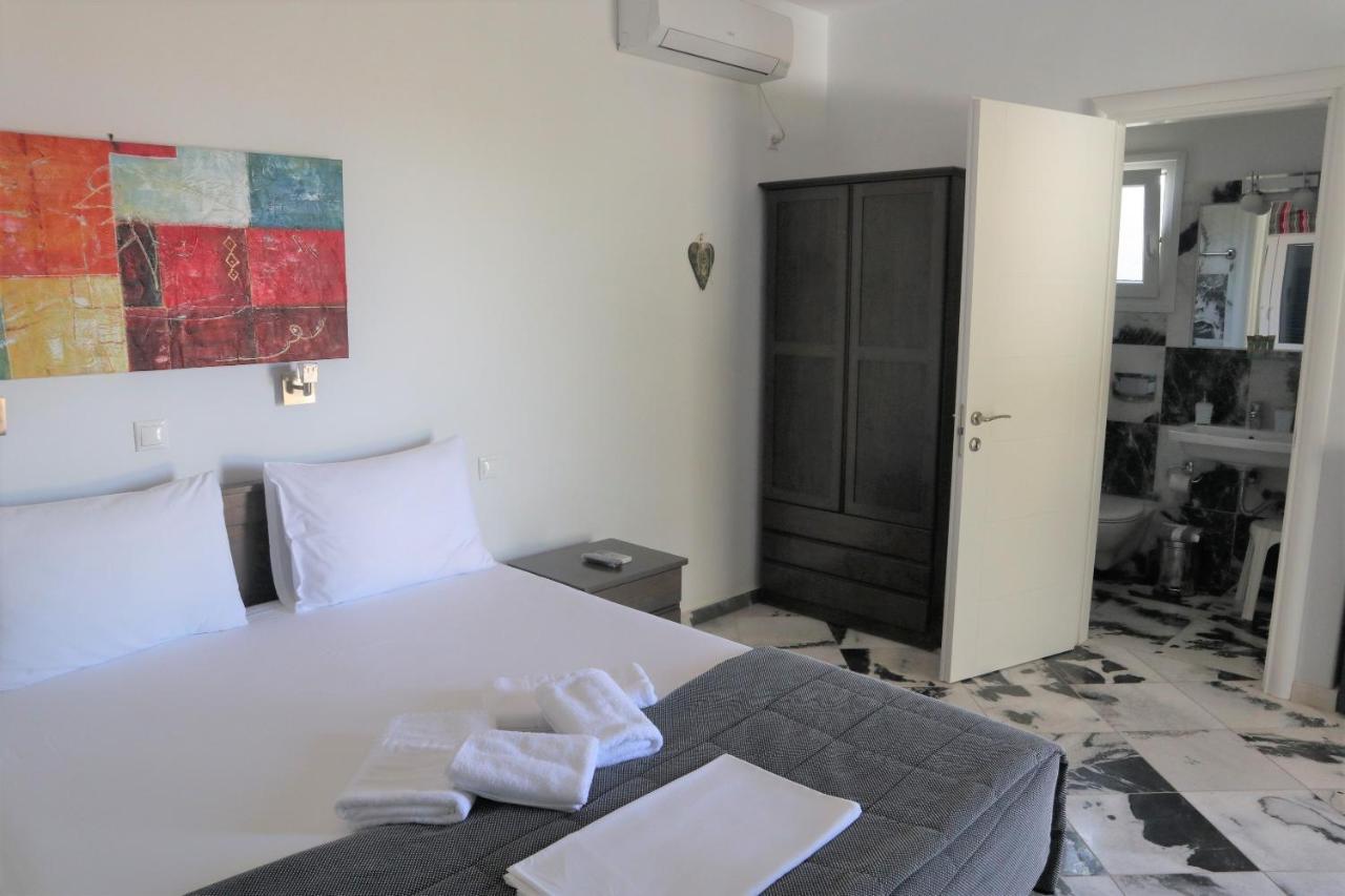 Anna'S Place Rooms Irakleia  Bagian luar foto