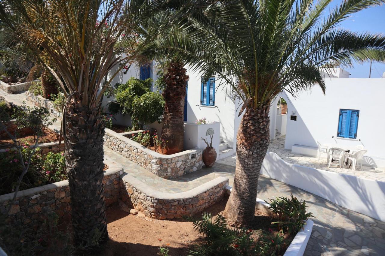 Anna'S Place Rooms Irakleia  Bagian luar foto