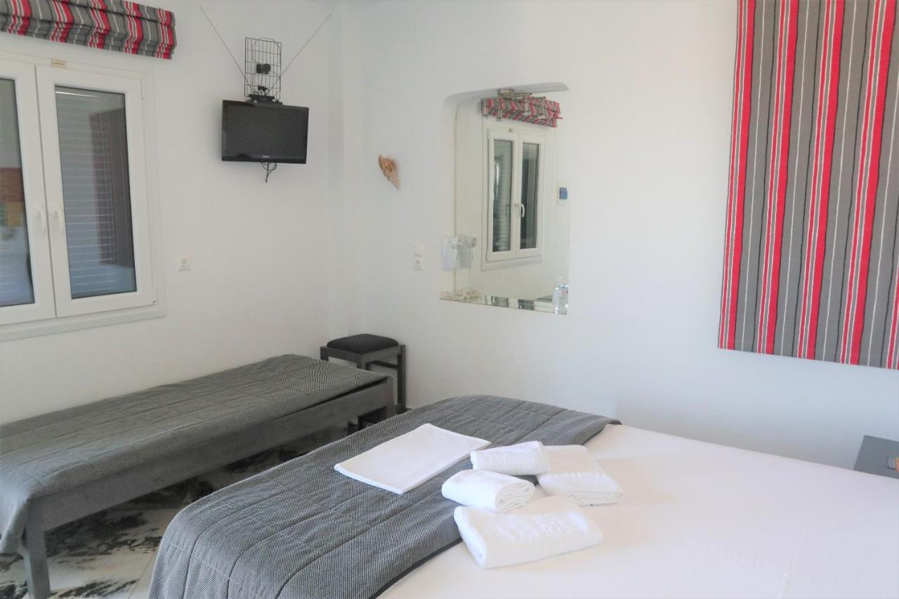 Anna'S Place Rooms Irakleia  Bagian luar foto