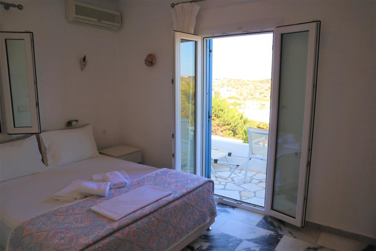 Anna'S Place Rooms Irakleia  Bagian luar foto