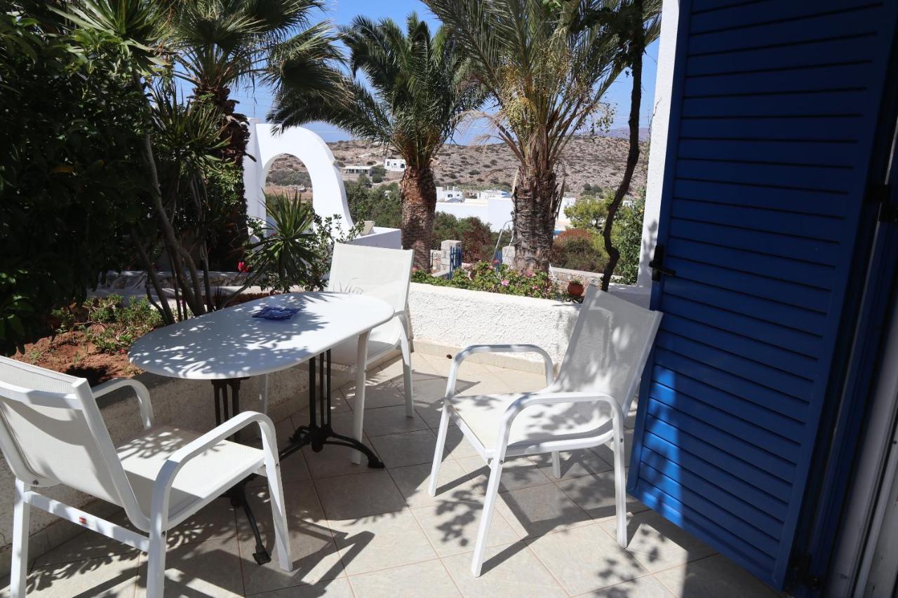 Anna'S Place Rooms Irakleia  Bagian luar foto