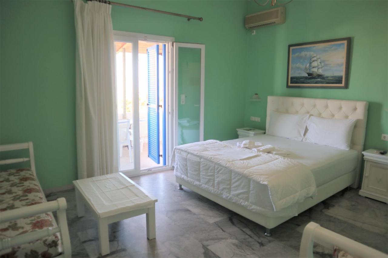 Anna'S Place Rooms Irakleia  Bagian luar foto