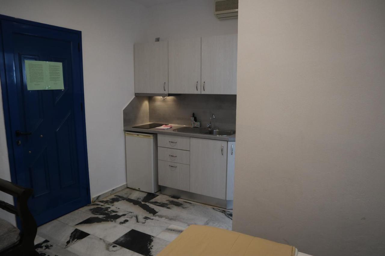Anna'S Place Rooms Irakleia  Bagian luar foto
