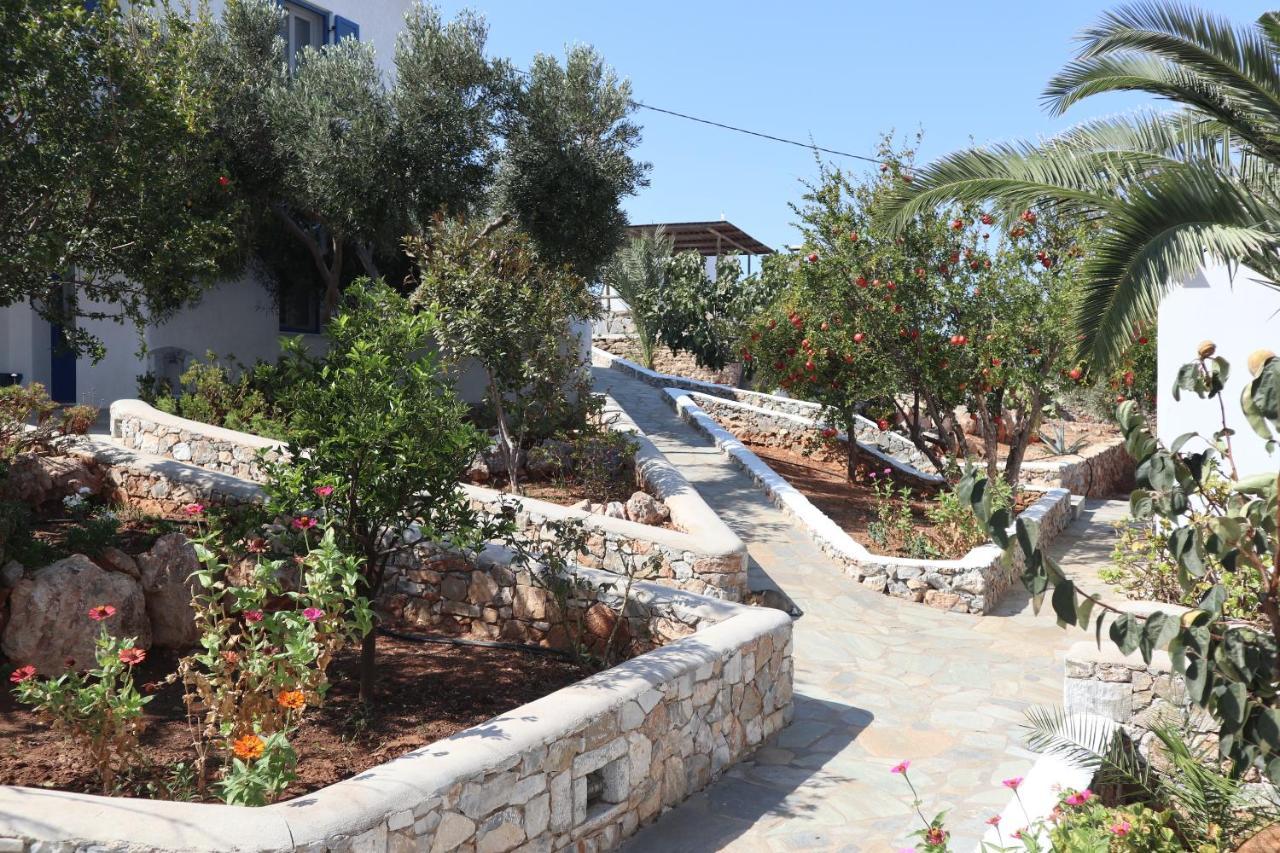 Anna'S Place Rooms Irakleia  Bagian luar foto