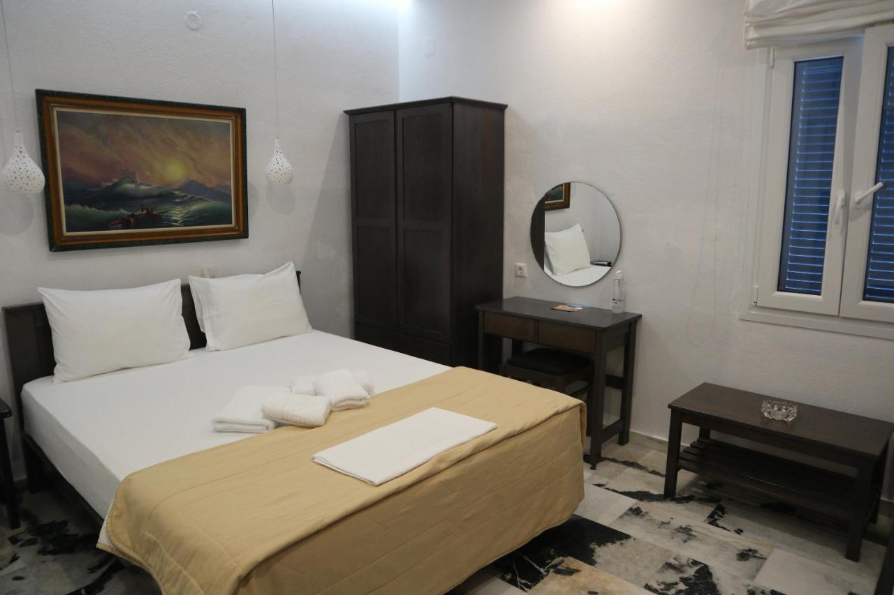 Anna'S Place Rooms Irakleia  Bagian luar foto