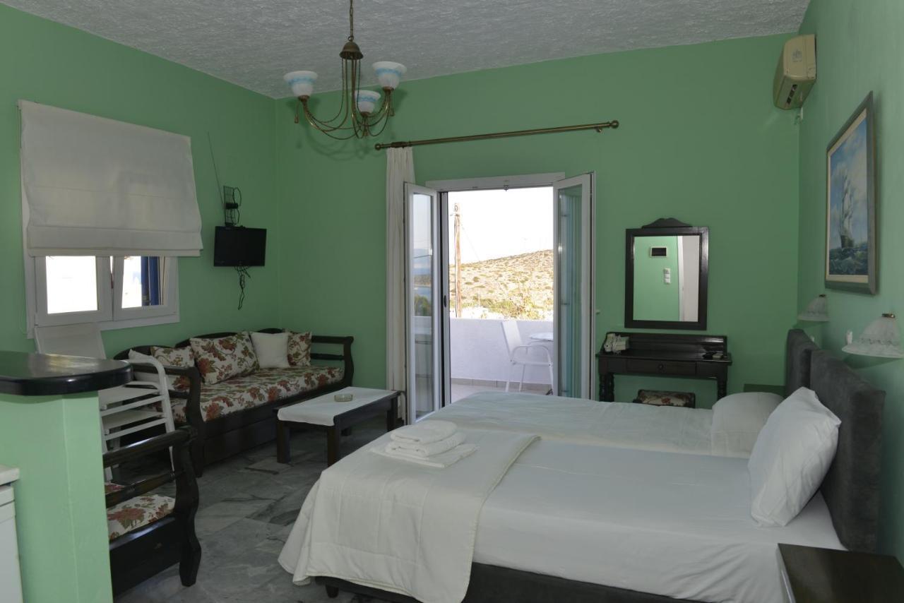 Anna'S Place Rooms Irakleia  Bagian luar foto