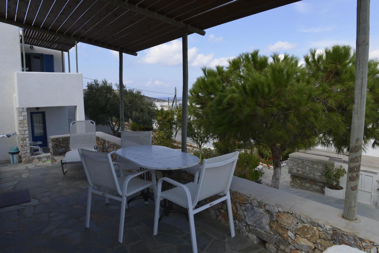 Anna'S Place Rooms Irakleia  Bagian luar foto